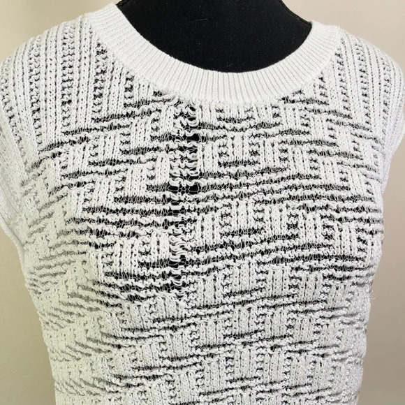 Club  Monaco Open Knit Ivory Vest - Picture 2 of 12